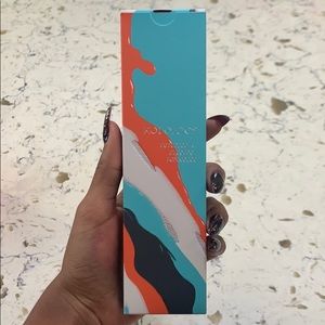 Kaleidos Futurism Palette 5- Electro Turquoise